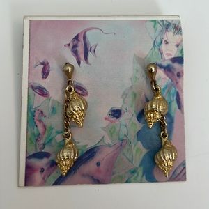 90’s Vintage Beach Seashell Dangle Drop Earrings